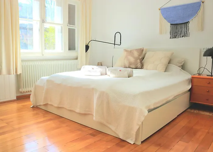 Am Bergpark Wilhelmshoehe Apartment *